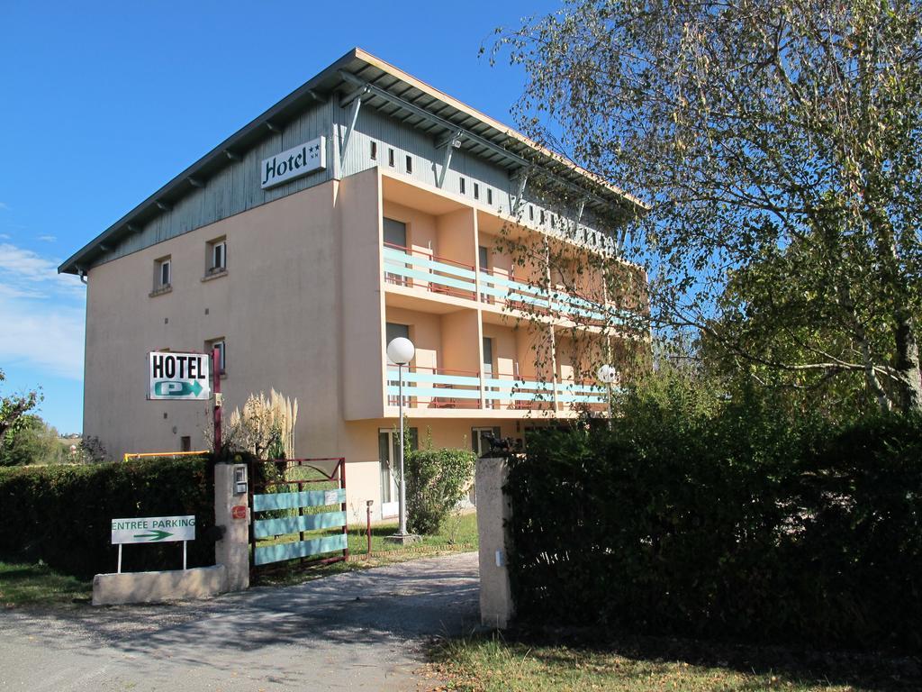 Hostellerie Du Parc Labarthe-Inard Bagian luar foto