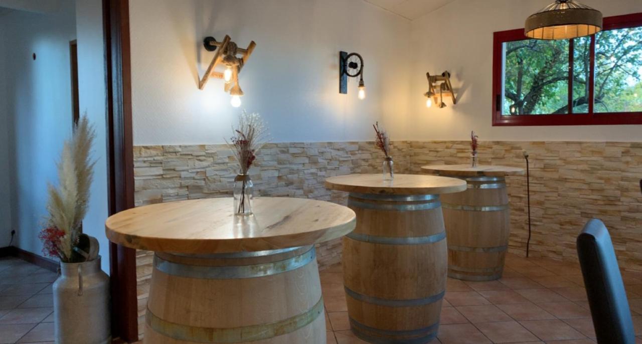 Hostellerie Du Parc Labarthe-Inard Bagian luar foto
